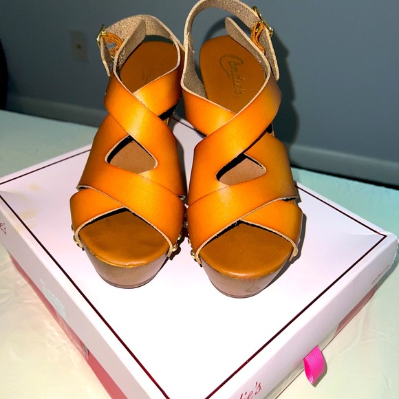 Chunky Heels - Picture 1 of 3